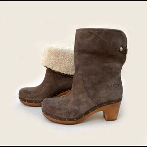 UGG Lynnea clog Boots size 9 NEW